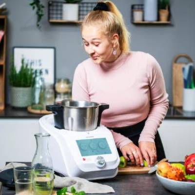 Alisa: Organisierte Contentmanagerin